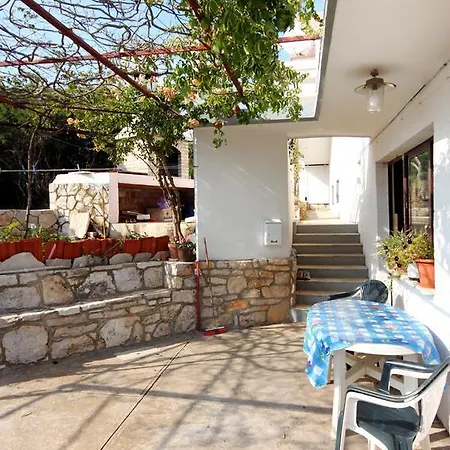 Διαμέρισμα Zavalatica 247e Čara